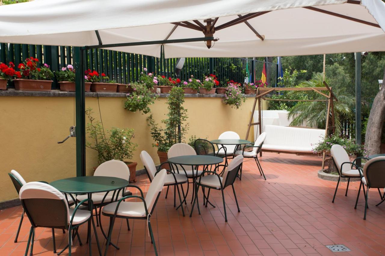 Hotel Villa Serena Castellammare di Stabia Εξωτερικό φωτογραφία