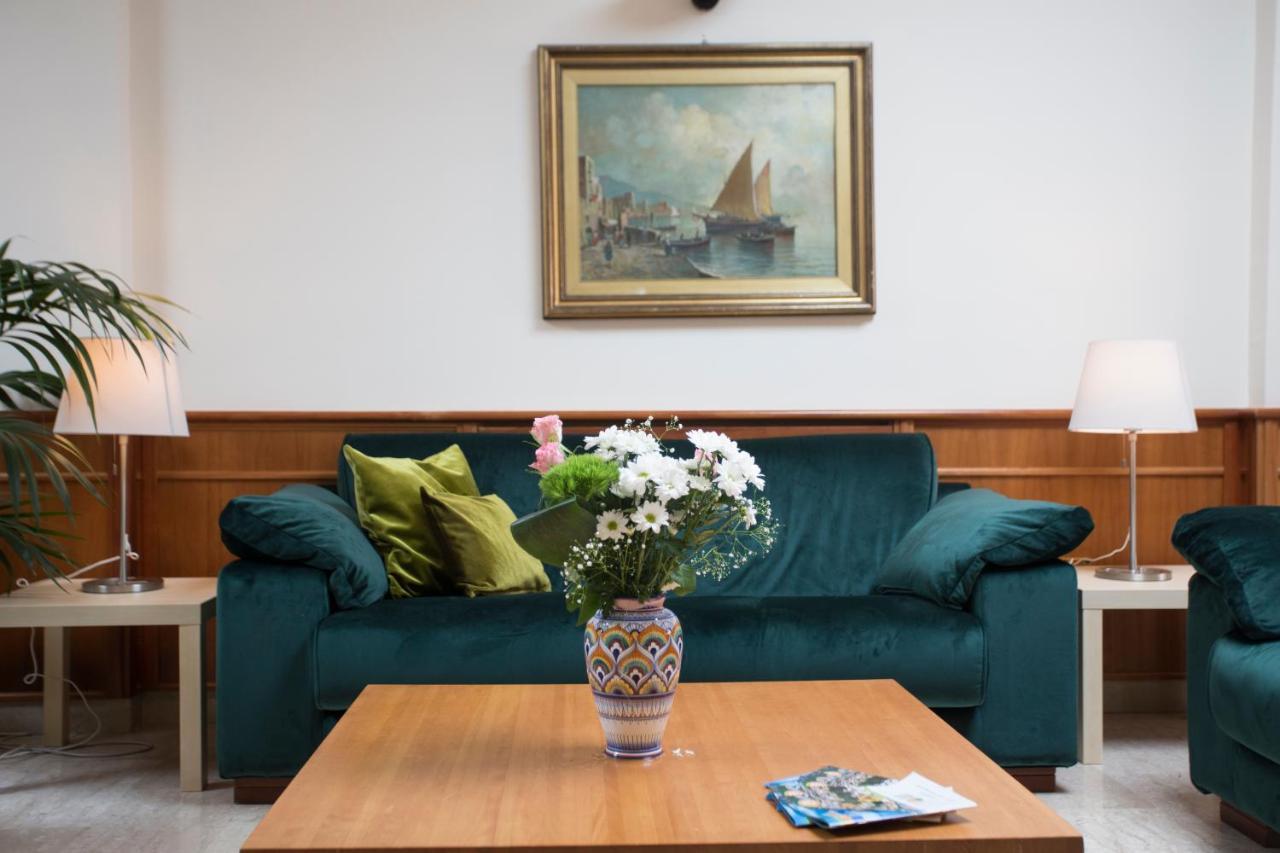 Hotel Villa Serena Castellammare di Stabia Εξωτερικό φωτογραφία