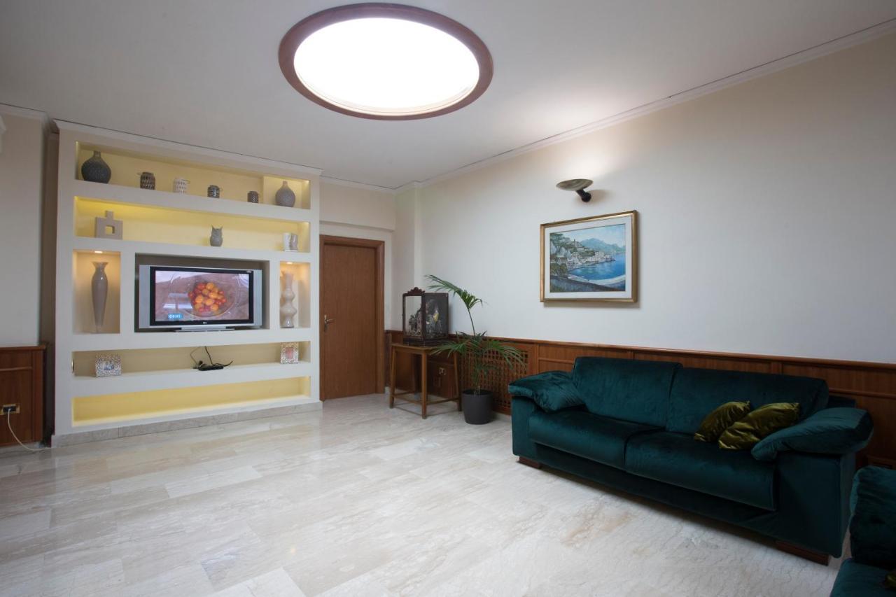 Hotel Villa Serena Castellammare di Stabia Εξωτερικό φωτογραφία