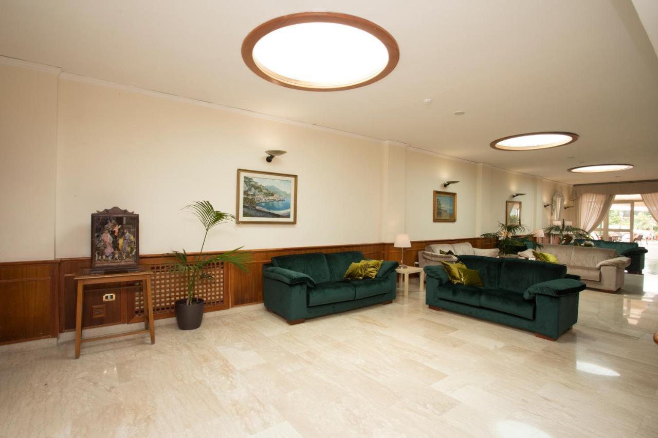 Hotel Villa Serena Castellammare di Stabia Εξωτερικό φωτογραφία