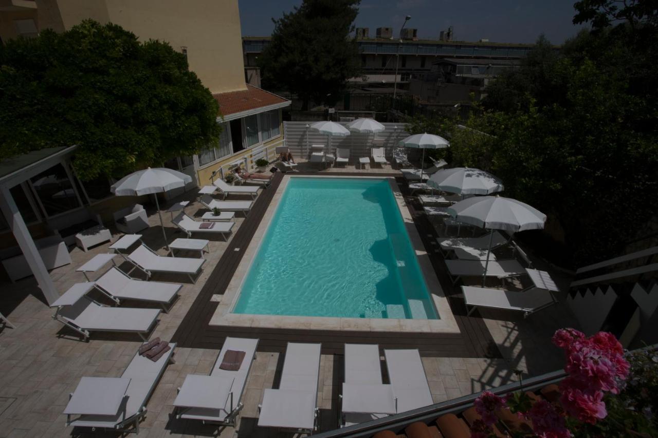 Hotel Villa Serena Castellammare di Stabia Εξωτερικό φωτογραφία