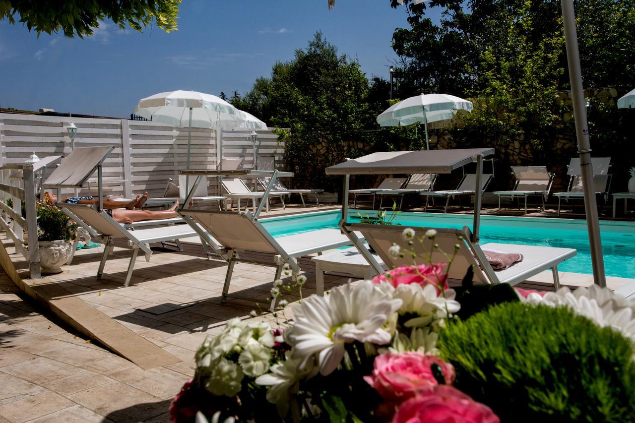 Hotel Villa Serena Castellammare di Stabia Εξωτερικό φωτογραφία